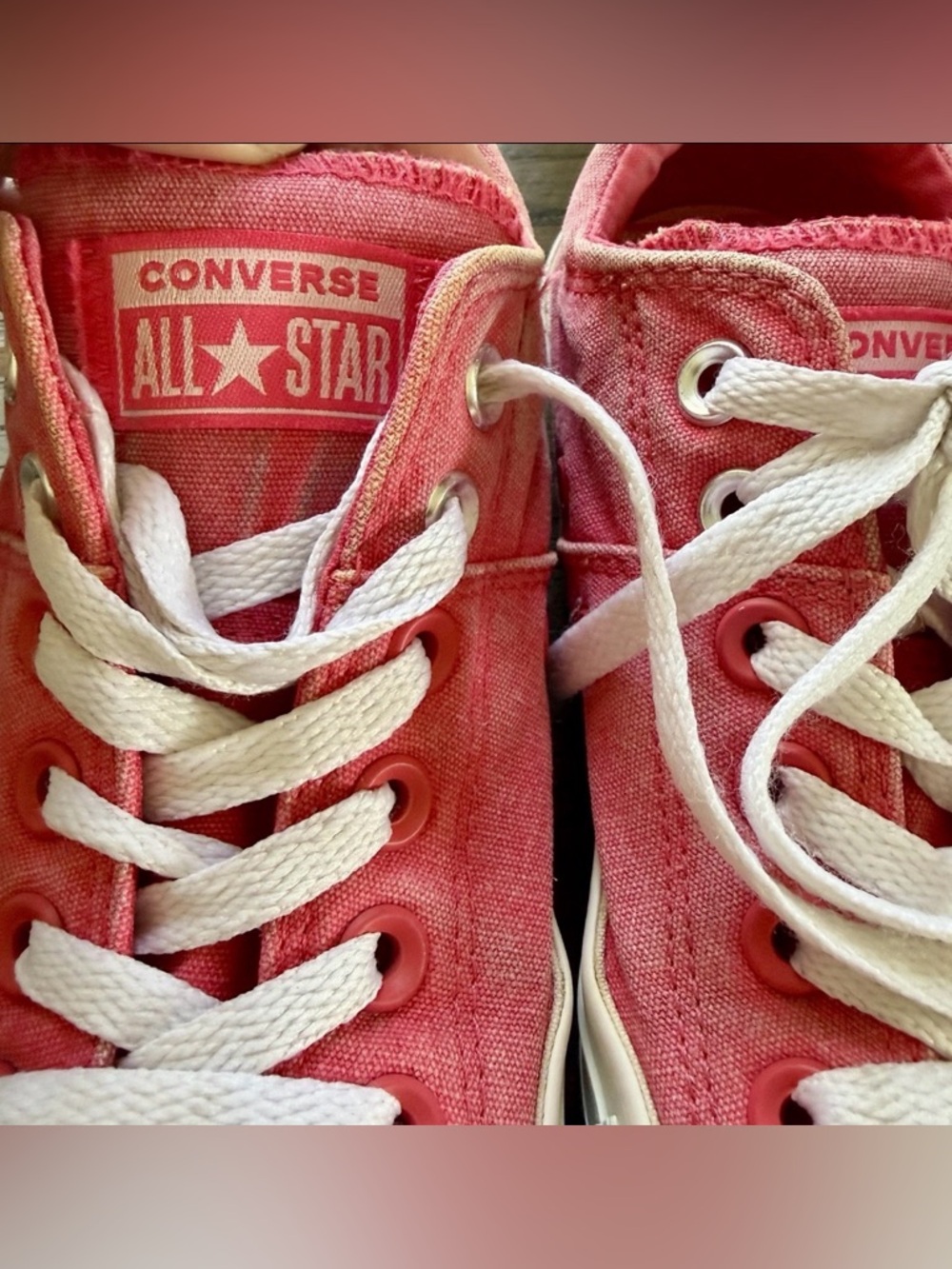 Converse Women’s Chuck Taylor All Star Low Top Strawberry Jam Sneakers Size 7 - Picture 5 of 8